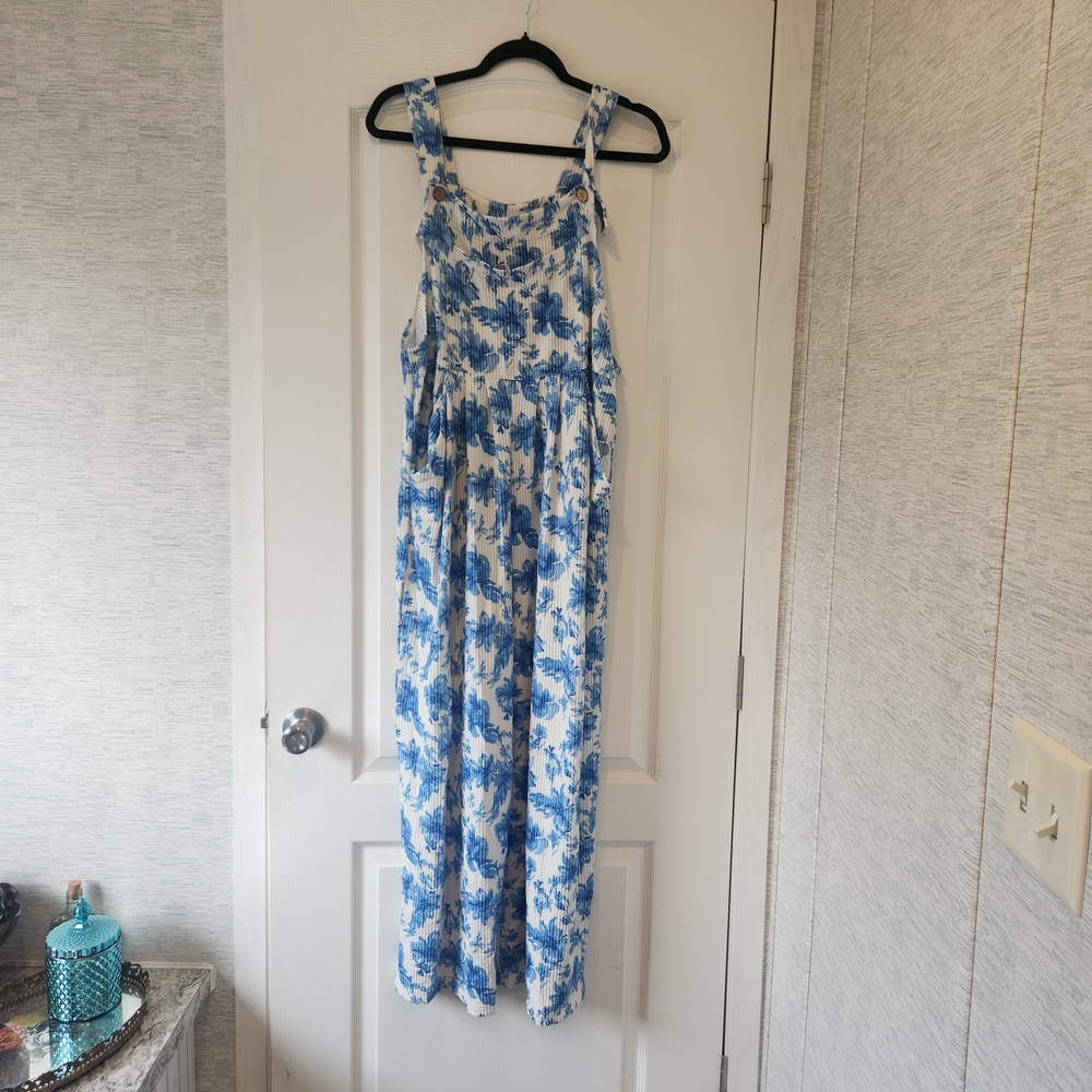 Blakeley Designs Floral Blue and White Jumpsuit Size L/XL BNWT